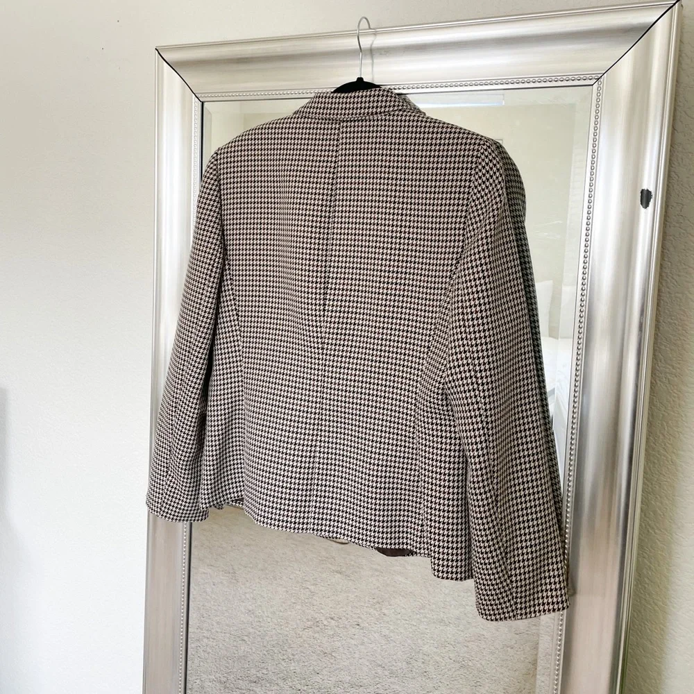 Tahari ASL Blazer - Picture 9 of 10
